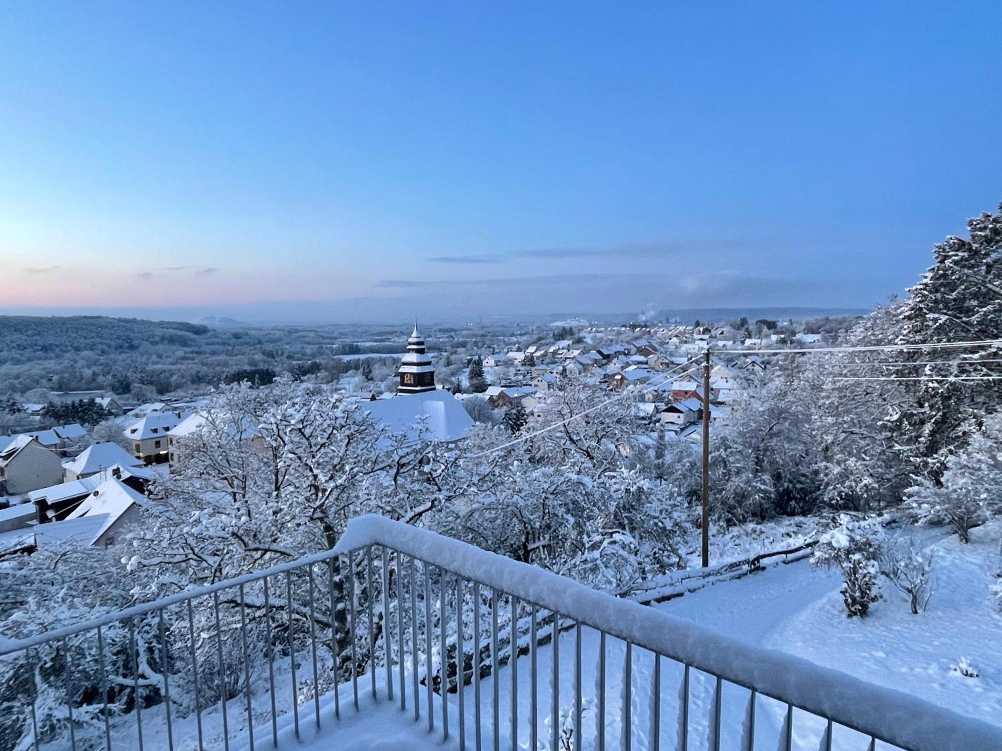 Villa Ueberblick Nalbach Zewnętrze zdjęcie